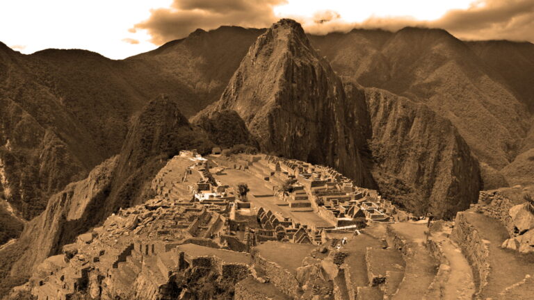 Historia de Machu Picchu: El Tesoro Inca en los Andes