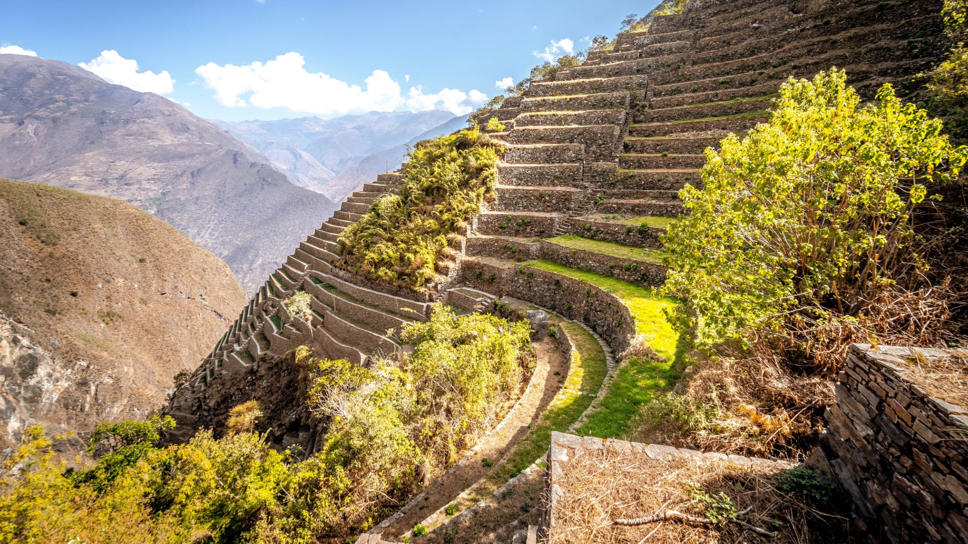 Tour Choquequirao 5 Días: La Ruta Completa a la Última Ciudadela Inca
